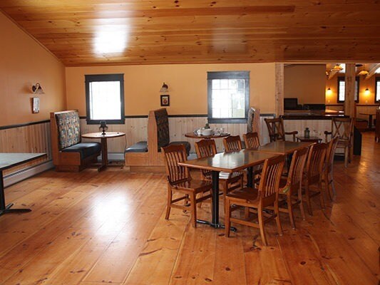 More Photos Of 1675 US Route 2, Waterbury Restaurant For Lease