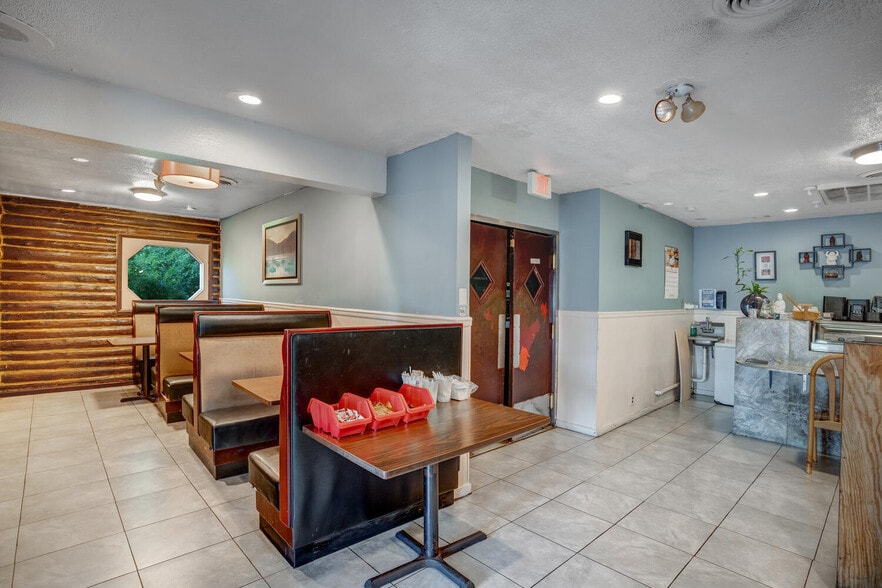 More Photos Of 111 Lakeside Dr, Tuckerton Light Distribution For Sale