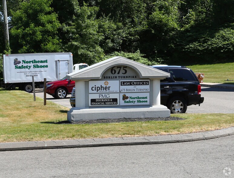 More Photos Of 675 Wilbur Cross Hwy, Berlin Office For Lease
