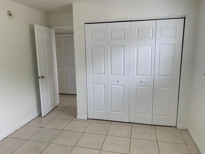 More Photos Of 1634 W 26th Ct, Riviera Beach Apartments For Sale