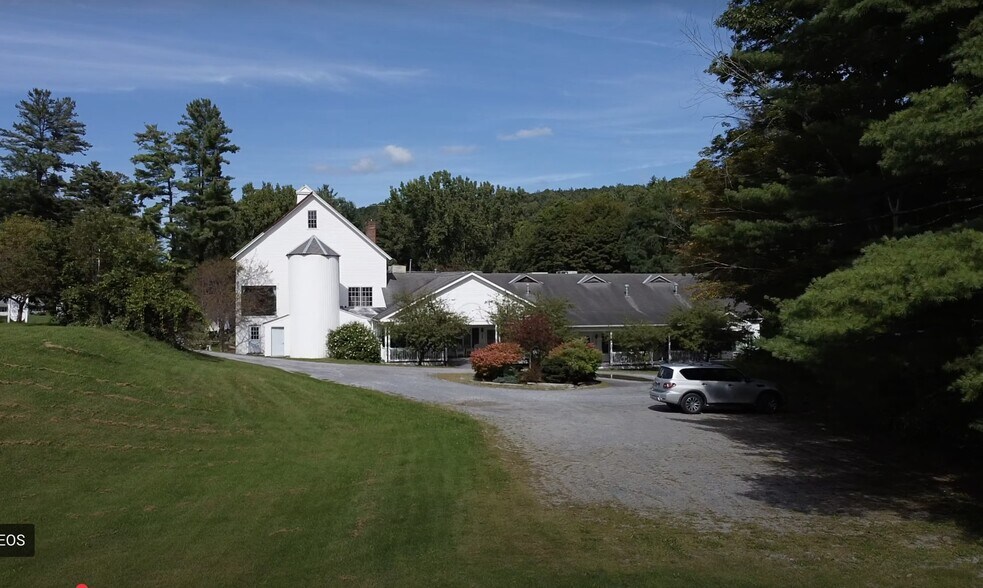 More Photos Of 910 Cold Spring Rd, Williamstown Hotel For Sale