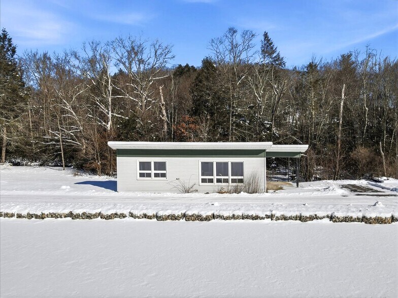 More Photos Of 306 Merwinsburg Rd, Effort Apartments For Sale