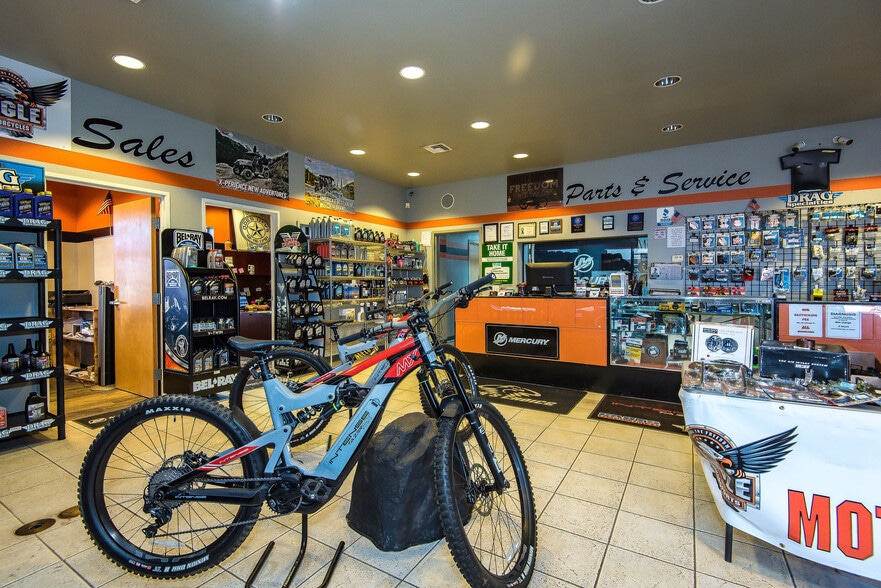 More Photos Of 2106 Highway 95, Bullhead City Auto Dealership For Sale