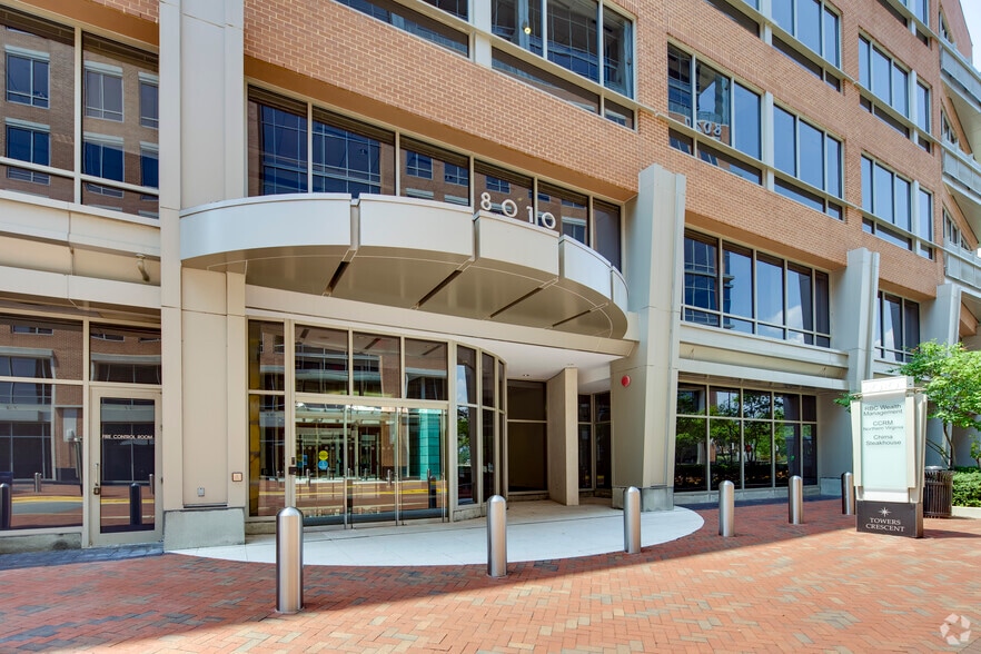 More Photos Of 8010 Towers Crescent Dr, Vienna Unknown For Lease