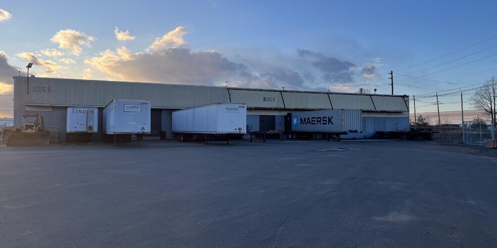 More Photos Of 1300 Lower Rd, Linden Warehouse For Lease