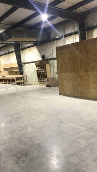 More Photos Of 209 S Main St, Oakboro Industrial For Lease