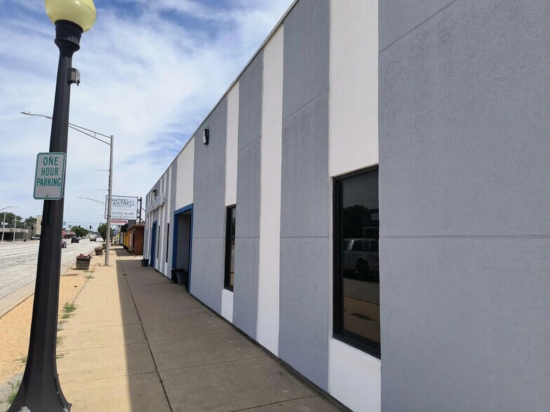 More Photos Of 7131-7139 Indianapolis Blvd, Hammond Office For Sale