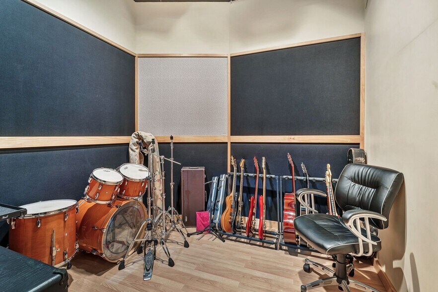 More Photos Of 622 Hamilton Ave, Nashville Loft Creative Space For Lease