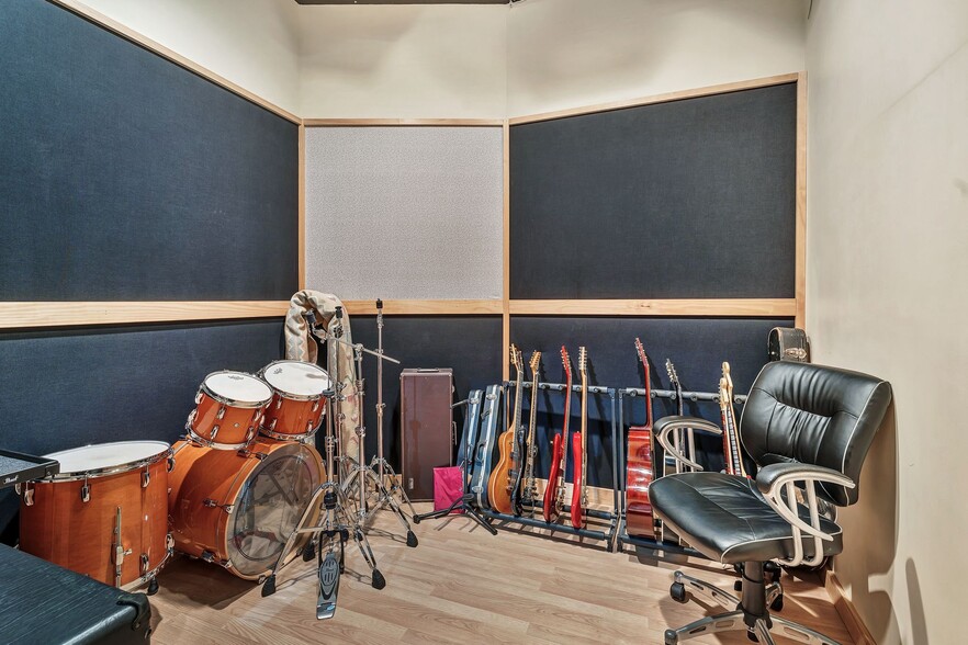 More Photos Of 622 Hamilton Ave, Nashville Loft Creative Space For Lease