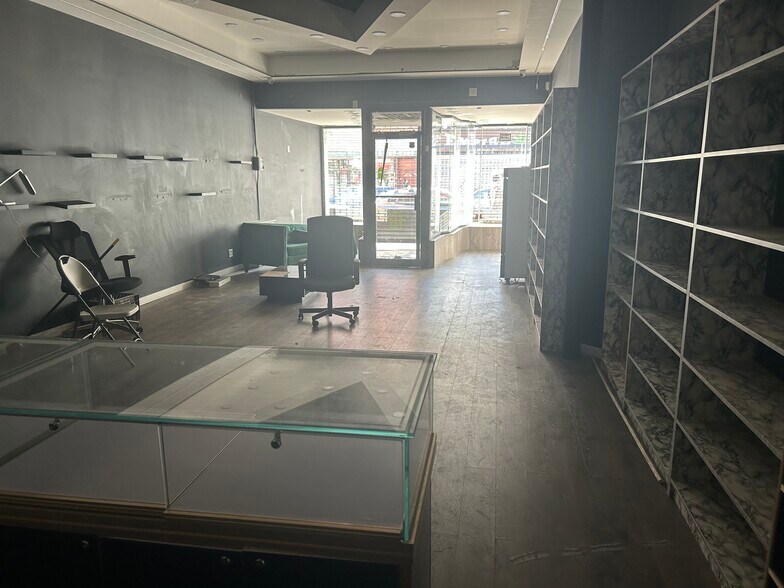 More Photos Of 832 Manhattan Ave, Brooklyn Storefront Retail Residential For Lease