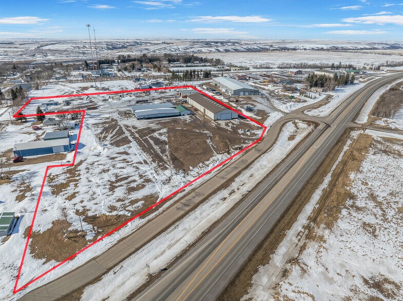 More Photos Of 50101 Highway 52 N, Kenmare Warehouse For Sale