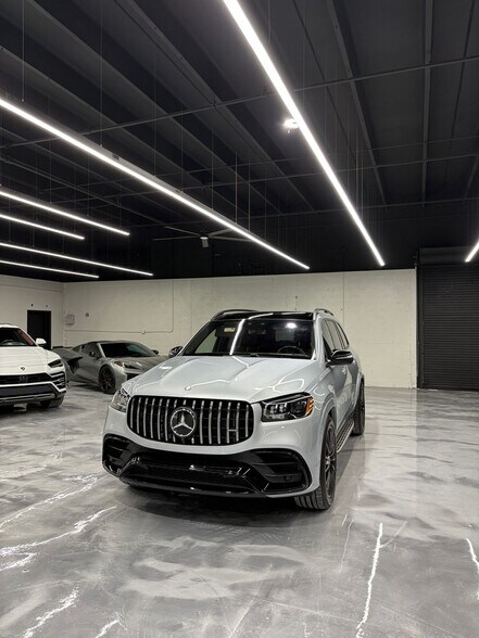 More Photos Of 36 XX NW 76 Ave, Miami General Retail For Lease