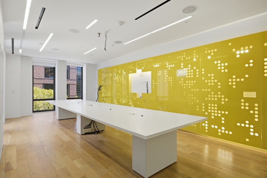 More Photos Of 735 Battery St, San Francisco Loft Creative Space For Lease