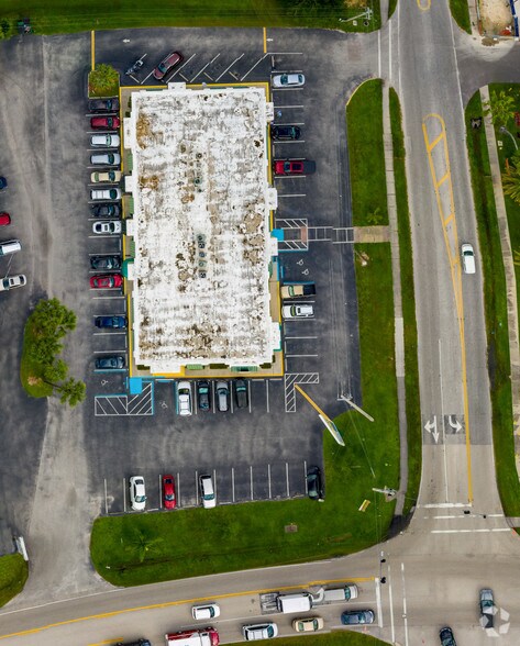 More Photos Of 21234 Olean Blvd, Port Charlotte Storefront Retail Office For Lease