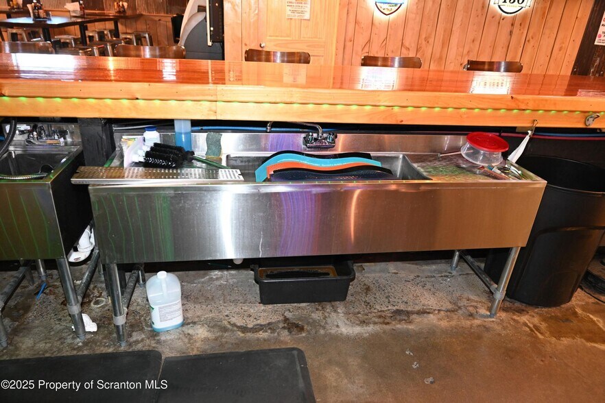 More Photos Of 11143 State Route 29, Montrose Restaurant For Sale