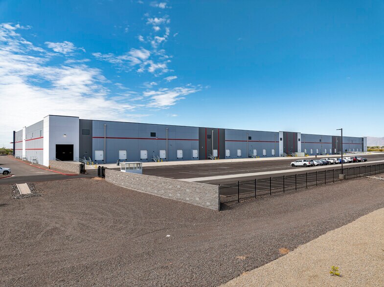More Photos Of 13400 W Cactus Rd, Surprise Distribution For Sale