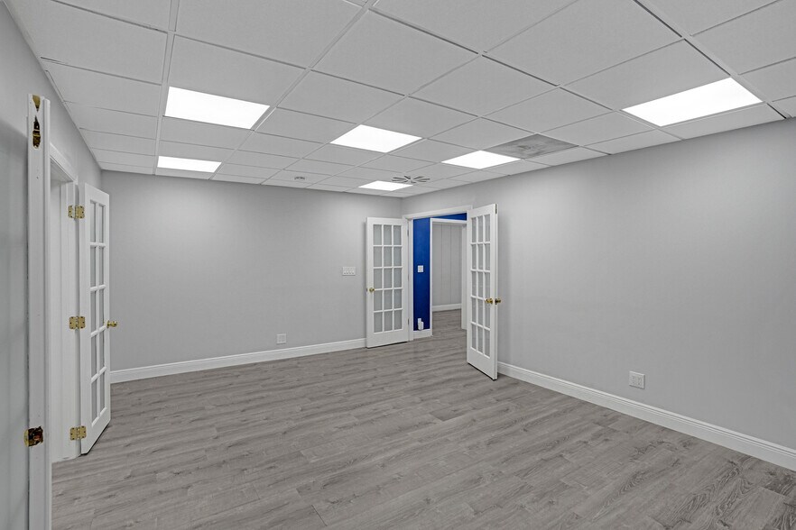 More Photos Of 2419 Hollywood Blvd, Hollywood Medical For Lease