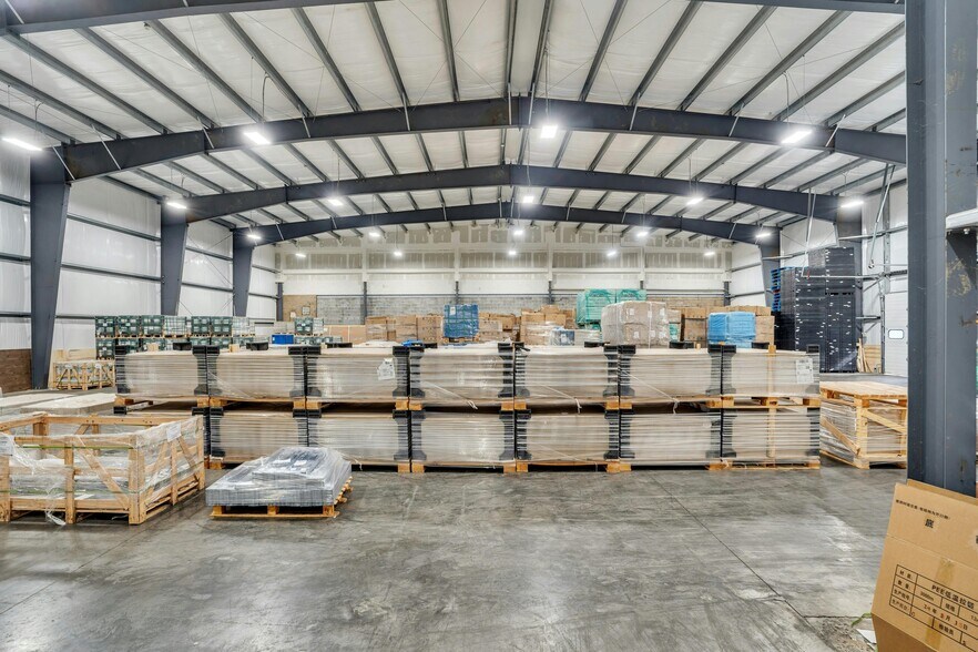 More Photos Of 5 Mars Ct, Montville Warehouse For Lease
