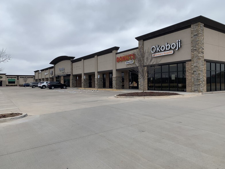 More Photos Of 1020 NW 192nd St, Edmond Unknown For Lease