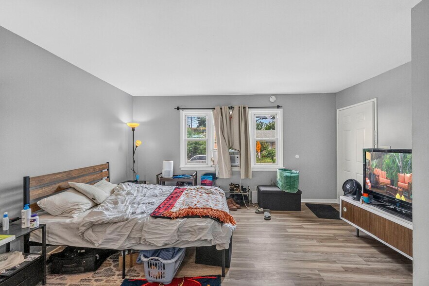 More Photos Of 308 Columbus Pl, New Brunswick Apartments For Sale