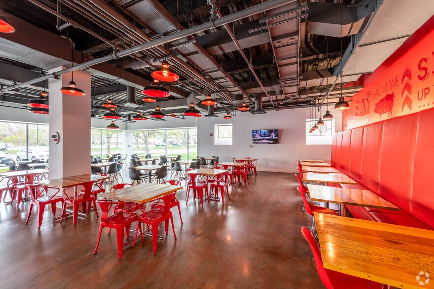 More Photos Of 900 Chelmsford St, Lowell Office For Lease