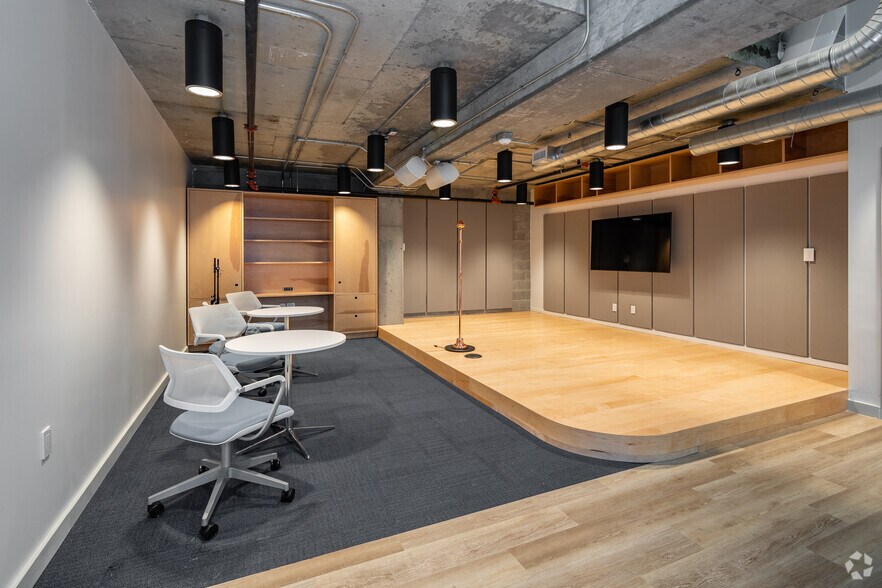 More Photos Of 800 19th Ave South, Nashville Coworking Space