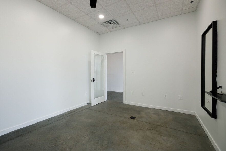 More Photos Of 1919-1921 W Cary St, Richmond Storefront Retail Residential For Sale