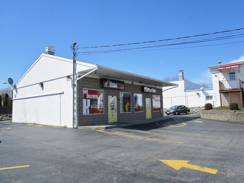 More Photos Of 620 Killingly St, Johnston Restaurant For Sale