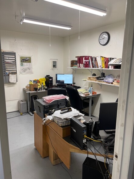 More Photos Of 3440 Stanley Blvd, Pleasanton Warehouse For Lease