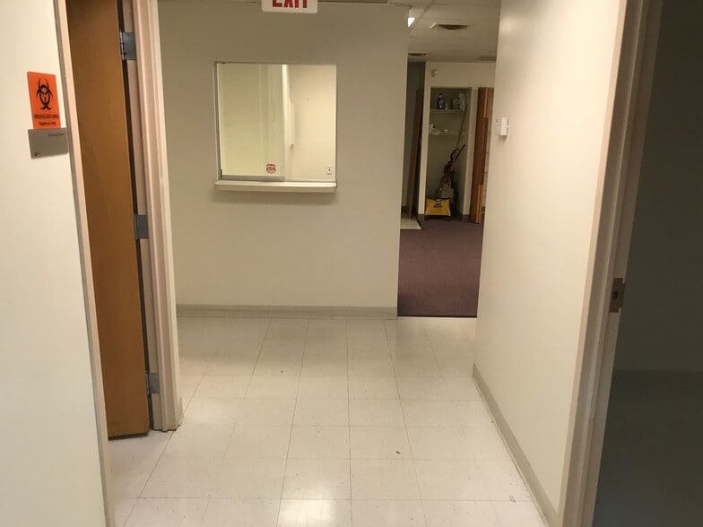 More Photos Of 808 Middleford Rd, Seaford Medical For Lease