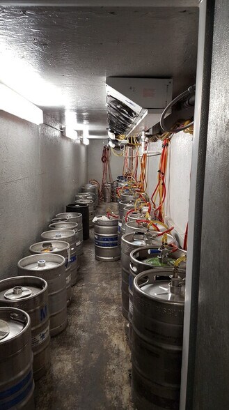 More Photos Of 5381 Abbott Rd, Hamburg Restaurant For Sale