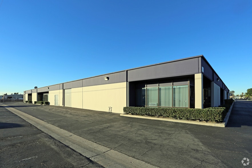 More Photos Of 330 E Orangethorpe Ave, Placentia Manufacturing For Lease