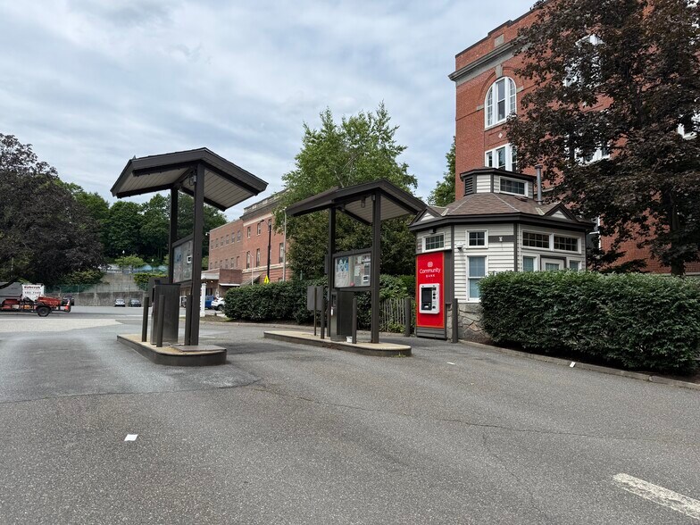 More Photos Of 201 Main st, Brattleboro Medical For Sale