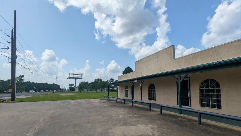 More Photos Of 5733 Highway 69 S, Kountze Freestanding For Sale