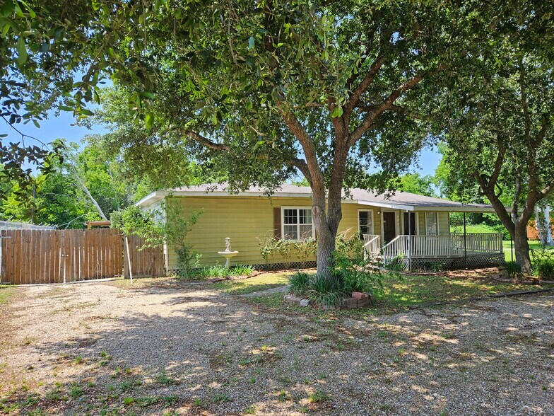 More Photos Of 245 Gonyo Ln, Richmond Office For Lease