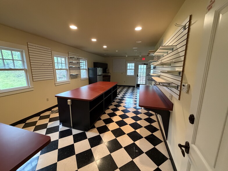 More Photos Of 15638 IN-23, Granger Freestanding For Lease