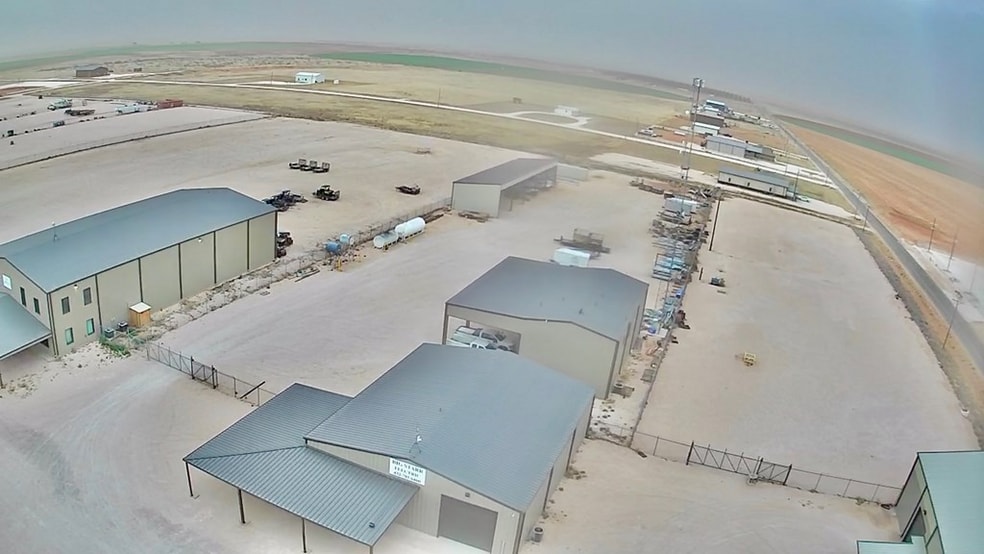 More Photos Of 602 US Highway 385 N, Seminole Flex For Sale