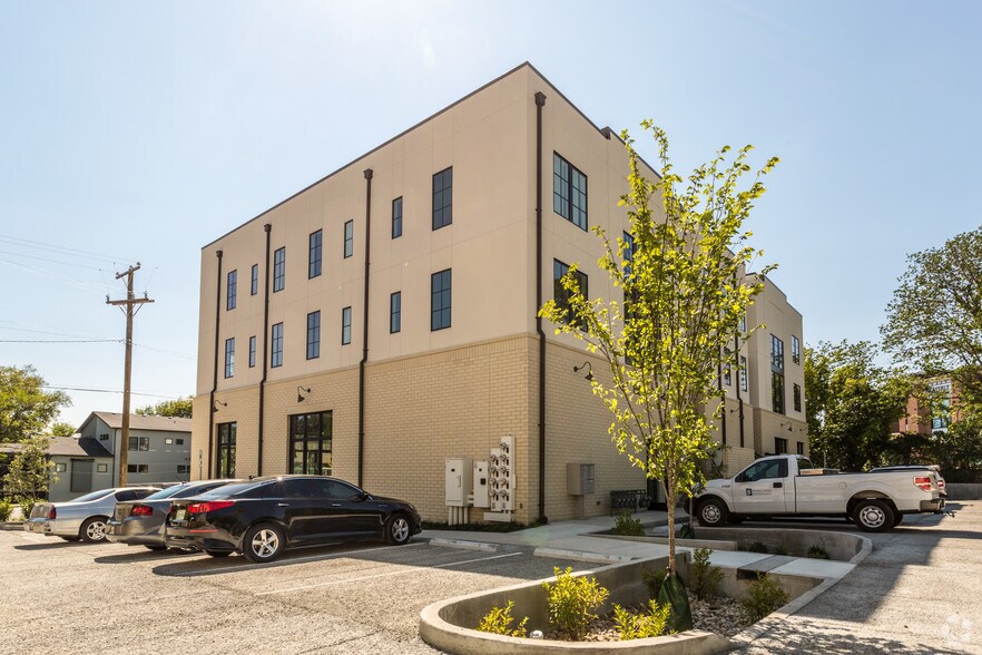 More Photos Of 2225 10th Ave S, Nashville Multifamily For Sale