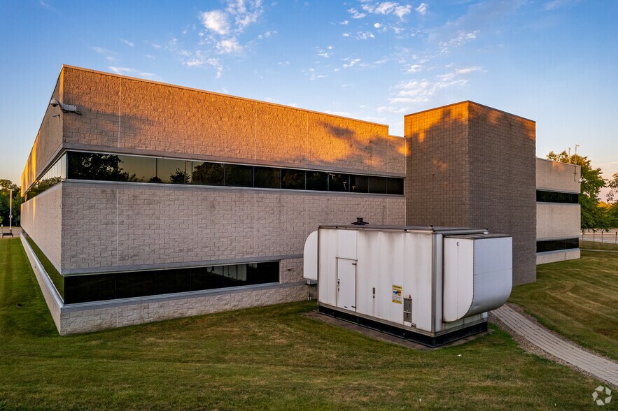 More Photos Of 4500 Munson St, Canton Office For Lease