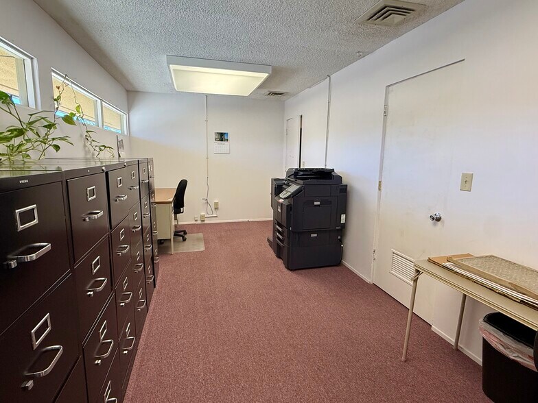 More Photos Of 7328 Valley Vista Ave, Yucca Valley Medical For Lease