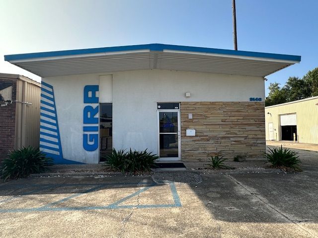 Primary Photo Of 9146 Mammoth Ave, Baton Rouge Warehouse For Sale