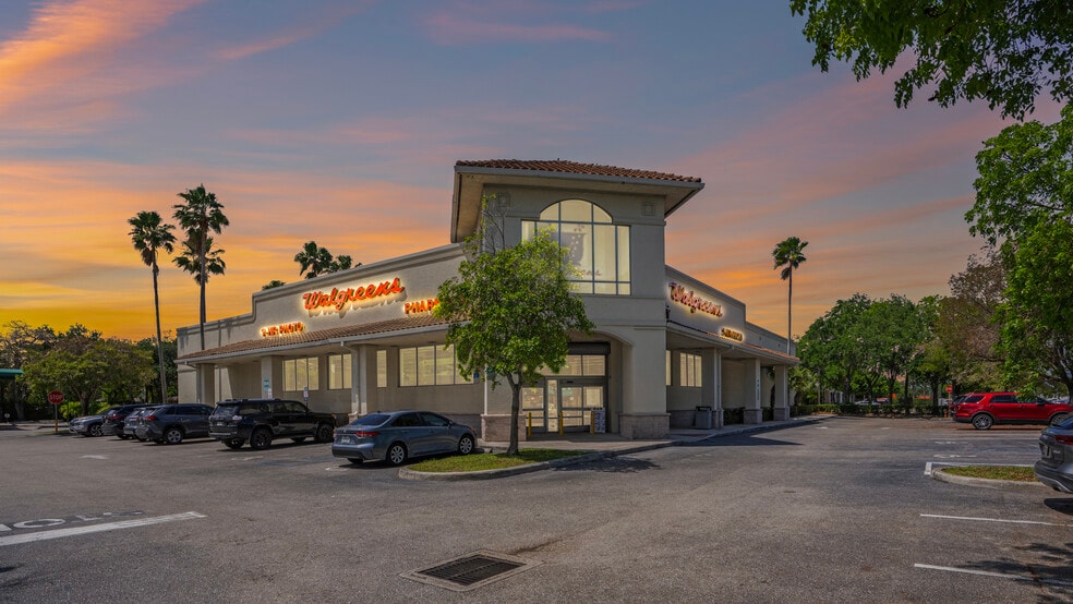 Primary Photo Of 4509 Summit Blvd, West Palm Beach Drugstore For Sale