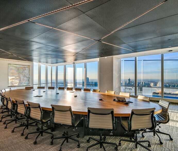More Photos Of 4 World Trade Center, New York Office For Lease