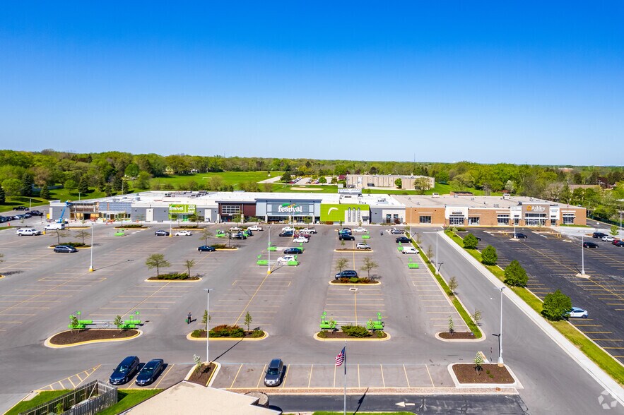 More Photos Of 4777 S 27th St, Greenfield Freestanding For Lease