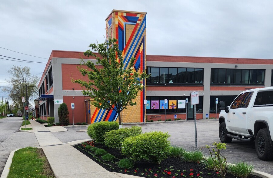 More Photos Of 45 Jewett Ave, Buffalo Loft Creative Space For Lease