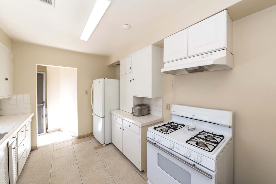 More Photos Of 1555 W Commonwealth Ave, Fullerton Office For Lease