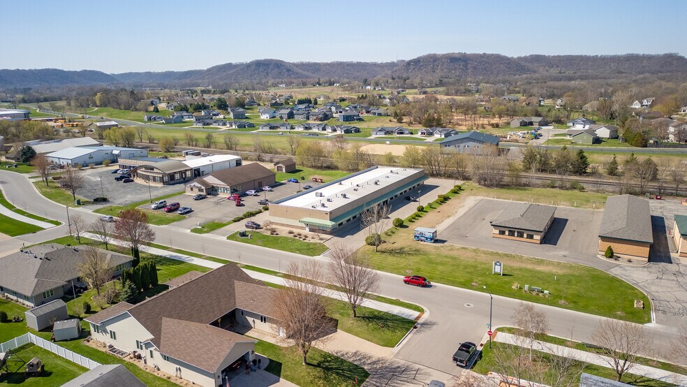 More Photos Of 1215 N 7th St, Lake City Light Distribution For Sale