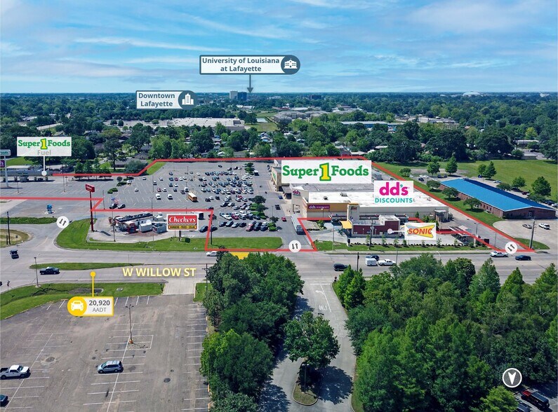 More Photos Of 215 W Willow St, Lafayette Storefront For Lease