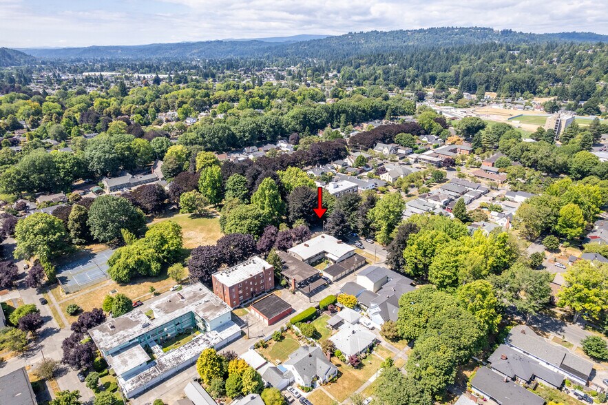 More Photos Of 1951 Louisiana St, Longview Apartments For Sale