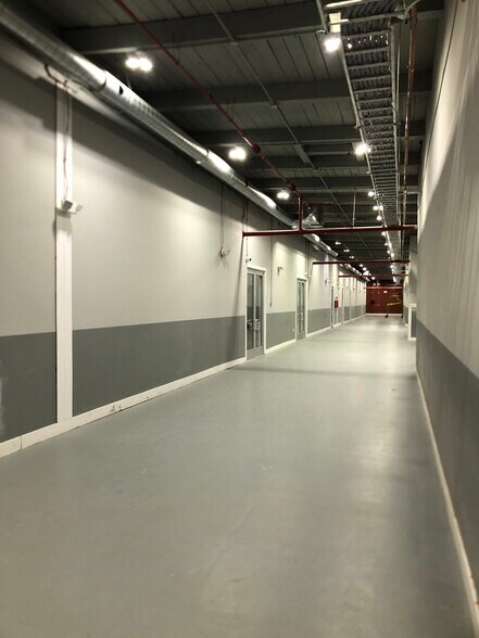 More Photos Of 3251 Fox St, Philadelphia Warehouse For Lease